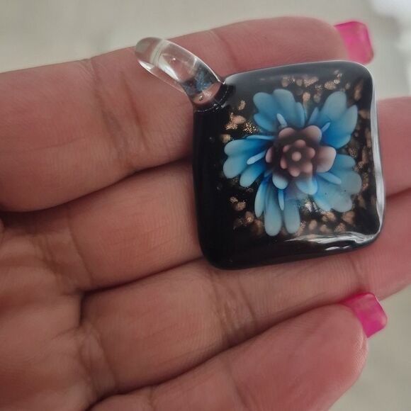 Murano Glass Pendant with Blue Flower Design - Picture 6 of 16